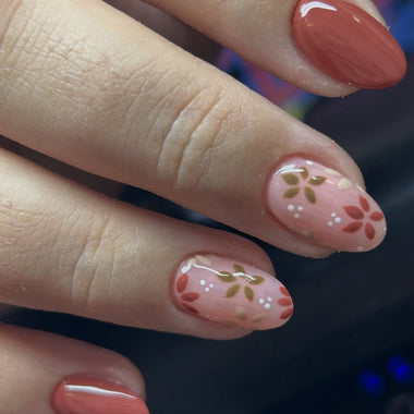 @emjade_glo3 lodge, cinnamon stick, la-did-da.jpeg__PID:188544c1-631b-44f6-85b7-662ba385fc12