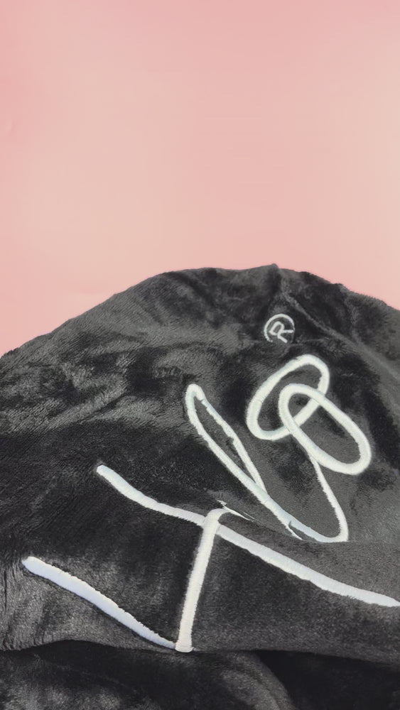 
            
                Load and play video in Gallery viewer, Halo Blanket Hoodie Video
            
        