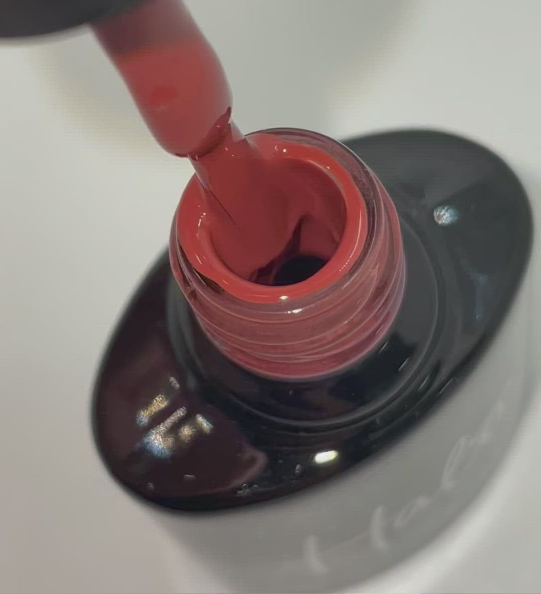 Product video of Pure Nails' Halo gel polish in shade 'Cinnamon Stick'