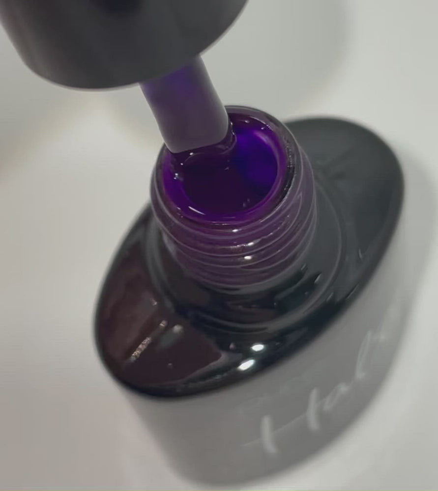
            
                Load and play video in Gallery viewer, Halo Gel Polish 8ml Purple
            
        