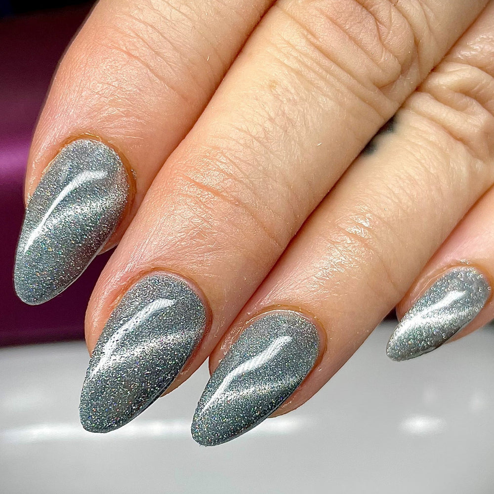 
            
                Load image into Gallery viewer, Halo Gel Polish 8ml Glass Slipper
            
        